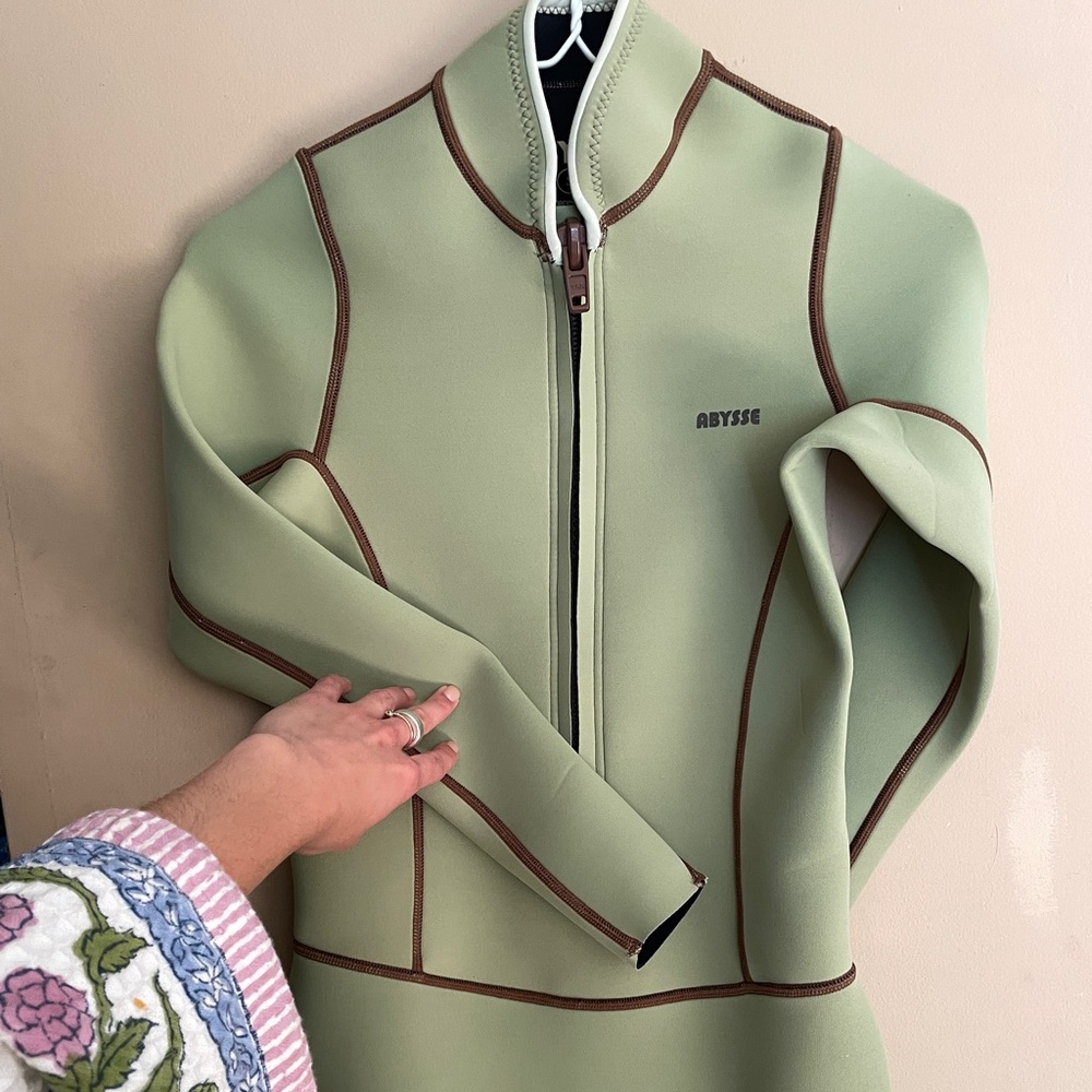Abysse Lotte Spring Suit (in Aloe) size Small